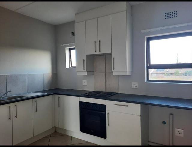 3 BEDROOM APARTMENT FOR SALE IN WALDRIFT